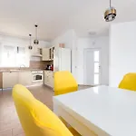 Schoene Neue Mit Pool In Strandnaehe By Interhome * Pinezići
