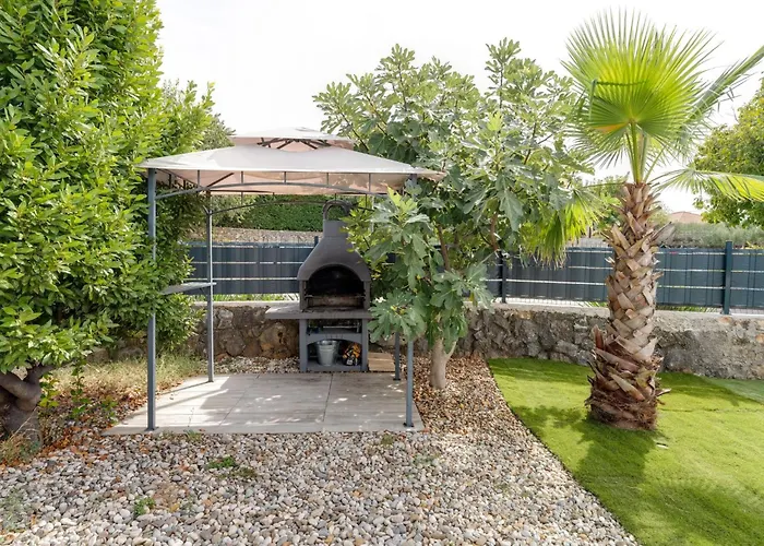 Schoene Neue Mit Pool In Strandnaehe By Interhome *