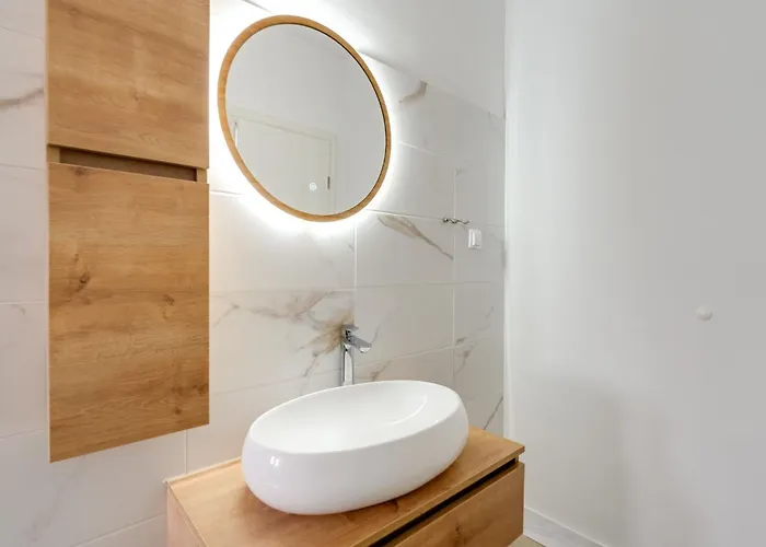 Feriehus Schoene Neue Mit Pool In Strandnaehe By Interhome Pinezići