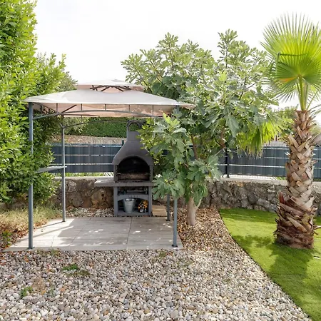 Schoene Neue Mit Pool In Strandnaehe By Interhome *