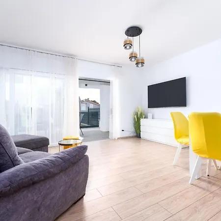Schoene Neue Mit Pool In Strandnaehe By Interhome Сasa de vacaciones