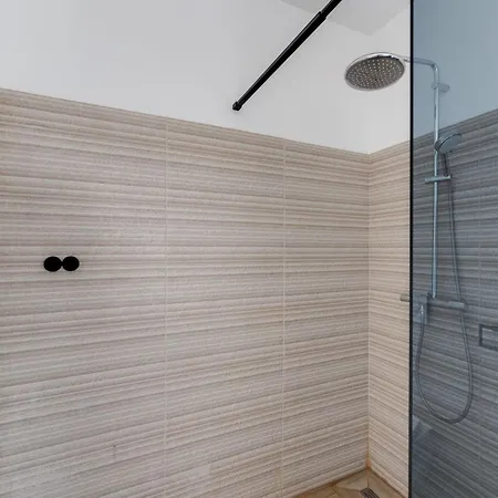 Сasa de vacaciones Schoene Neue Mit Pool In Strandnaehe By Interhome