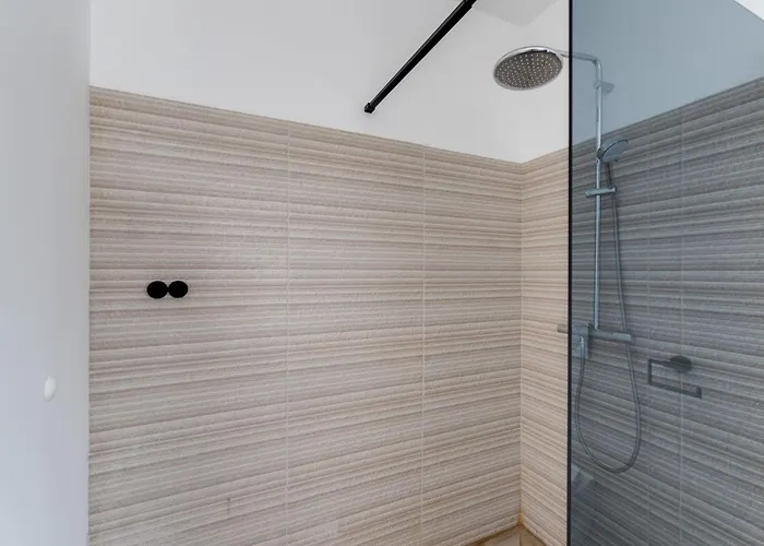 בית נופש Schoene Neue Mit Pool In Strandnaehe By Interhome