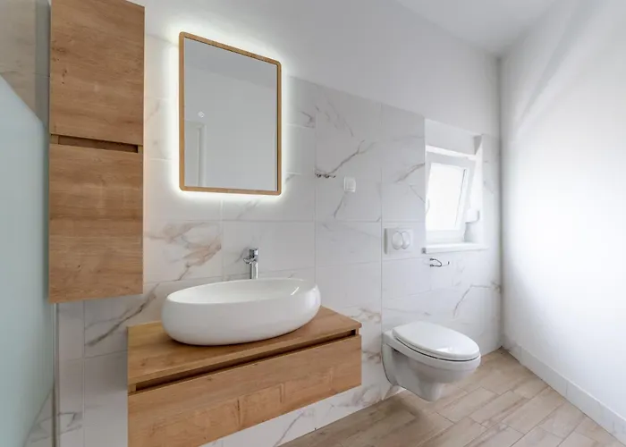 Schoene Neue Mit Pool In Strandnaehe By Interhome Pinezići